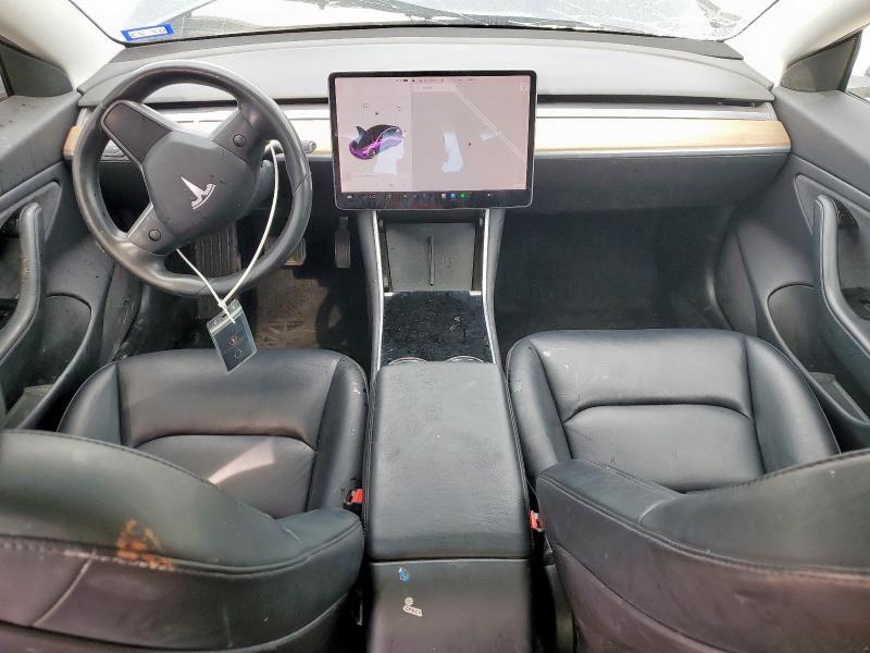  TESLA MODEL 3 2019 Серый