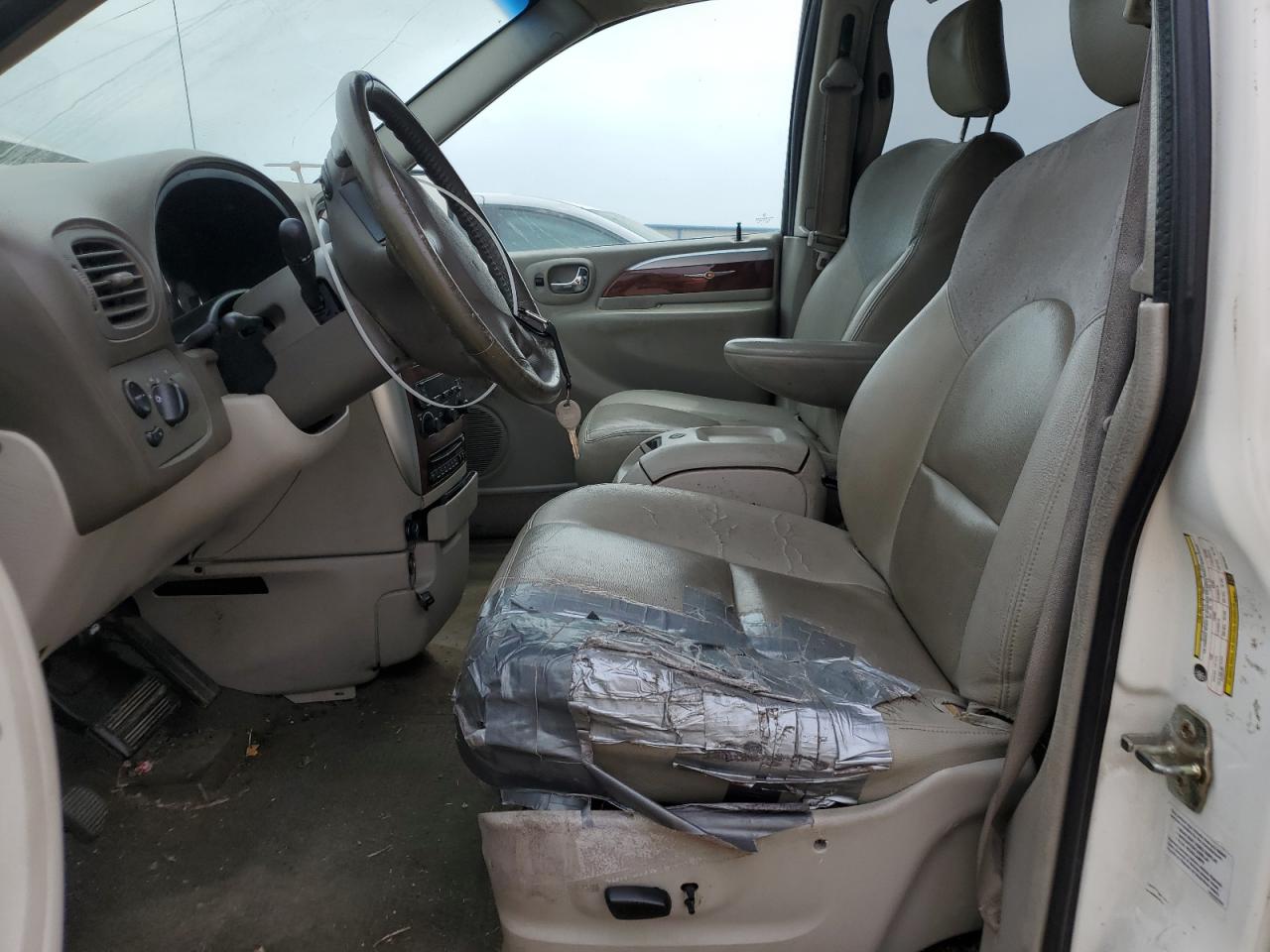 2006 Chrysler Town & Country Limited VIN: 2A8GP64L26R640977 Lot: 56666065