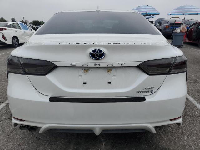  TOYOTA CAMRY 2021 Белый