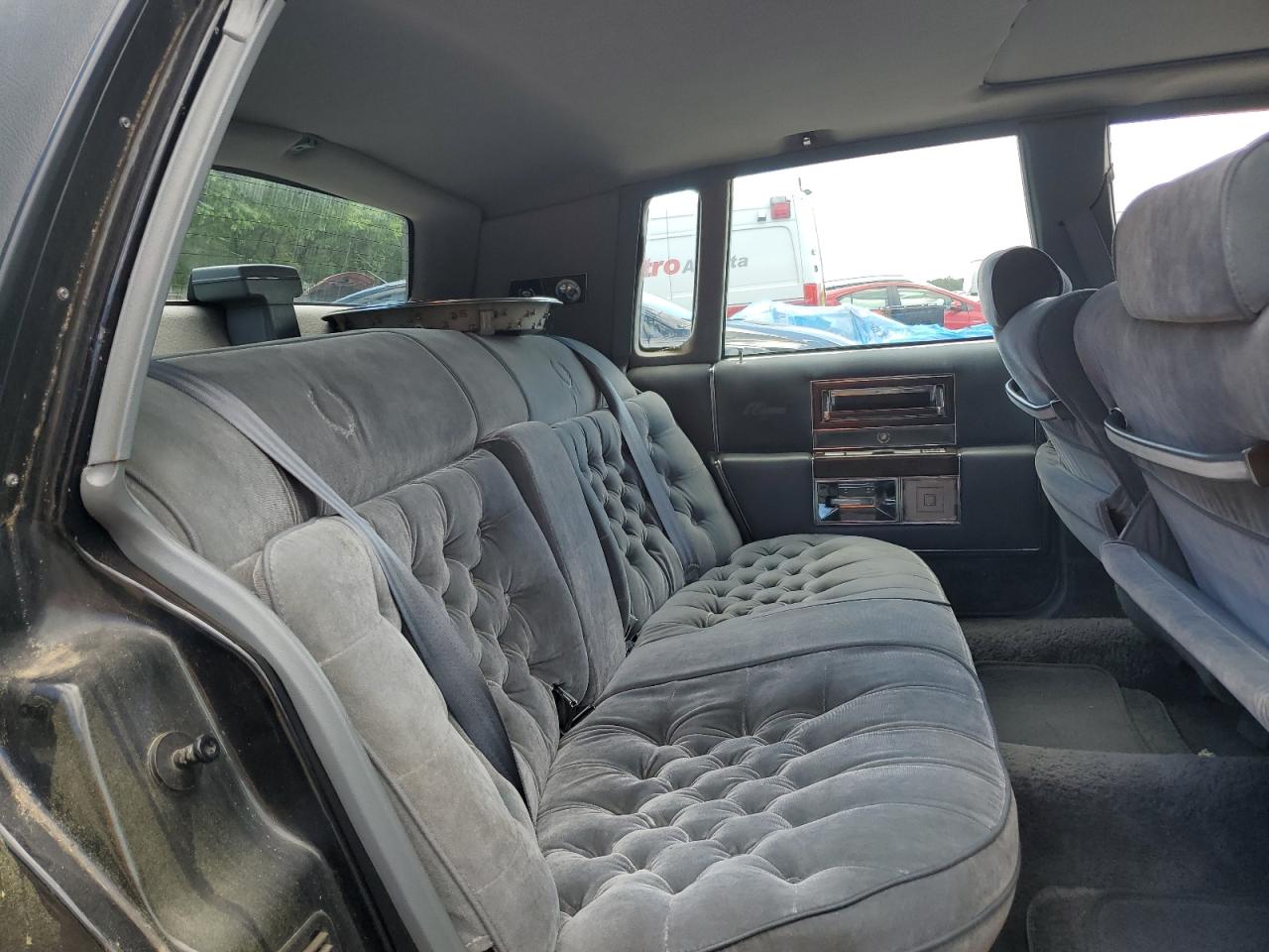 1988 Cadillac Brougham VIN: 1G6DW51Y1J9731375 Lot: 55673625