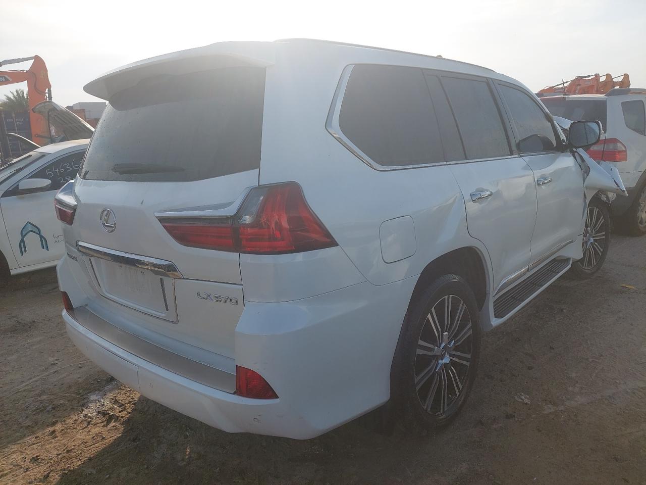 JTJHY00W0J4280185 - 2018 Lexus LX - #undefined