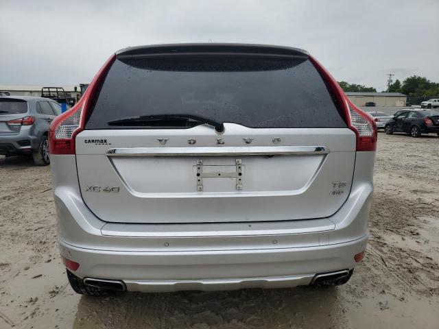  VOLVO XC60 2015 Srebrny