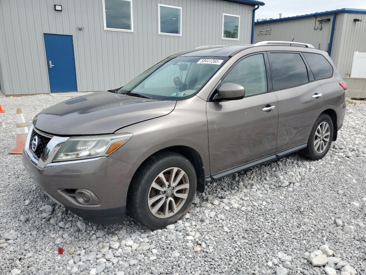 2014 Nissan Pathfinder S продається в Barberton, OH - Minor Dent/Scratches