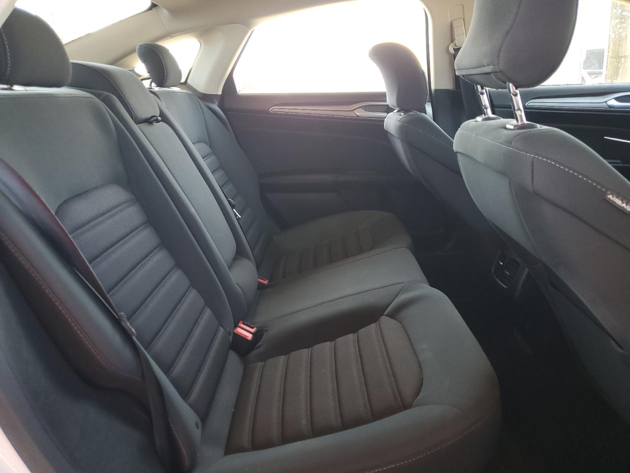 2019 Ford Fusion Se VIN: 3FA6P0LU2KR124817 Lot: 54027745