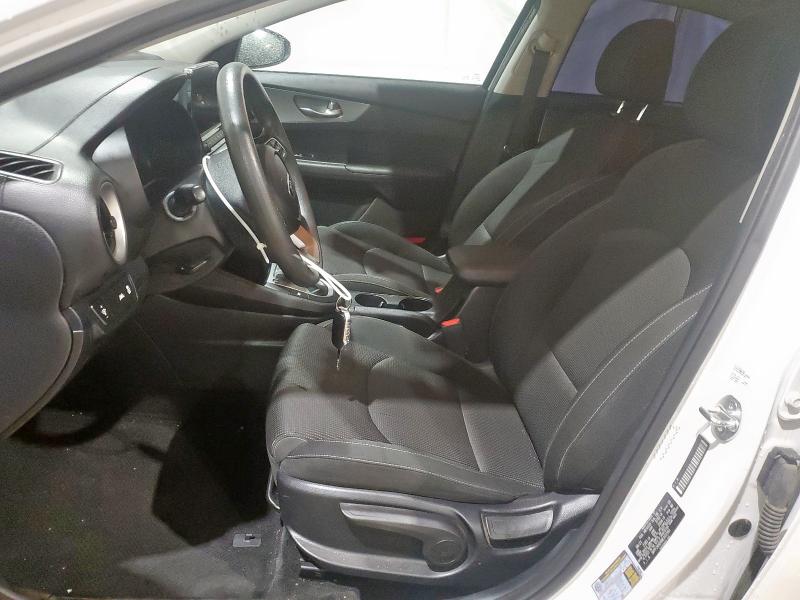  KIA FORTE 2021 Biały