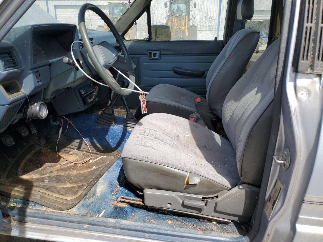 1988 Toyota Pickup Xtracab Rn67 Dlx VIN: JT4RN67P2J8010112 Lot: 55877335