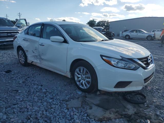  NISSAN ALTIMA 2018 White