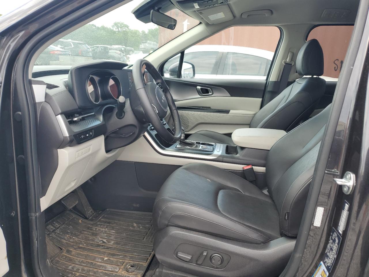 2024 Kia Carnival Lx VIN: KNDNB4H30R6304932 Lot: 58915495