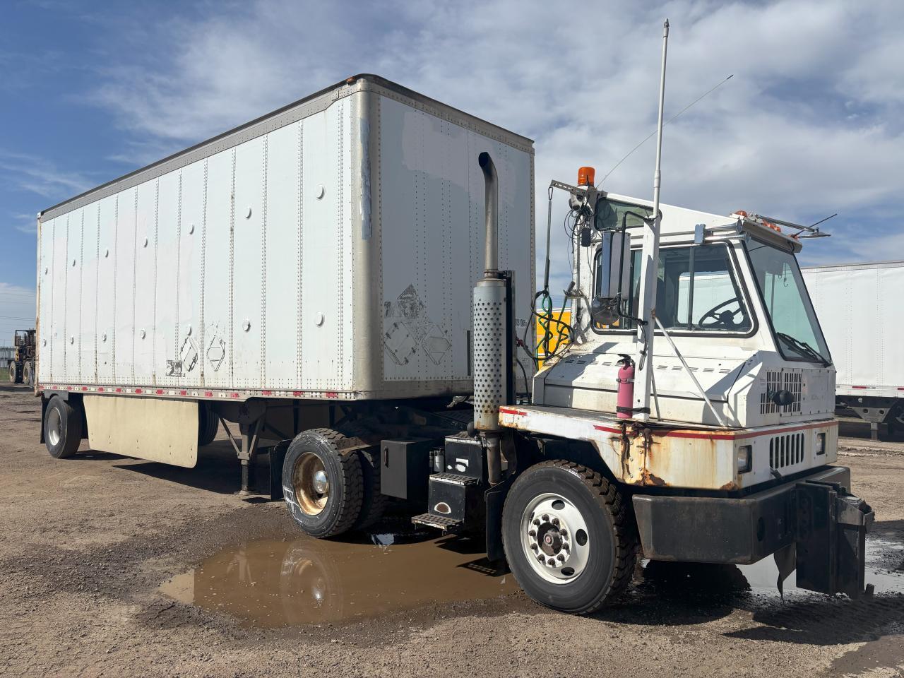 2008 Yard Truck for Sale in Brighton, CO - Front End