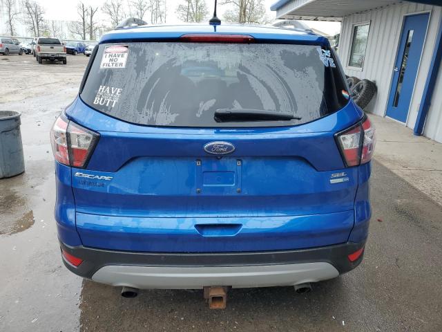  FORD ESCAPE 2018 Granatowy