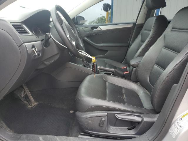  VOLKSWAGEN JETTA 2014 Серебристый