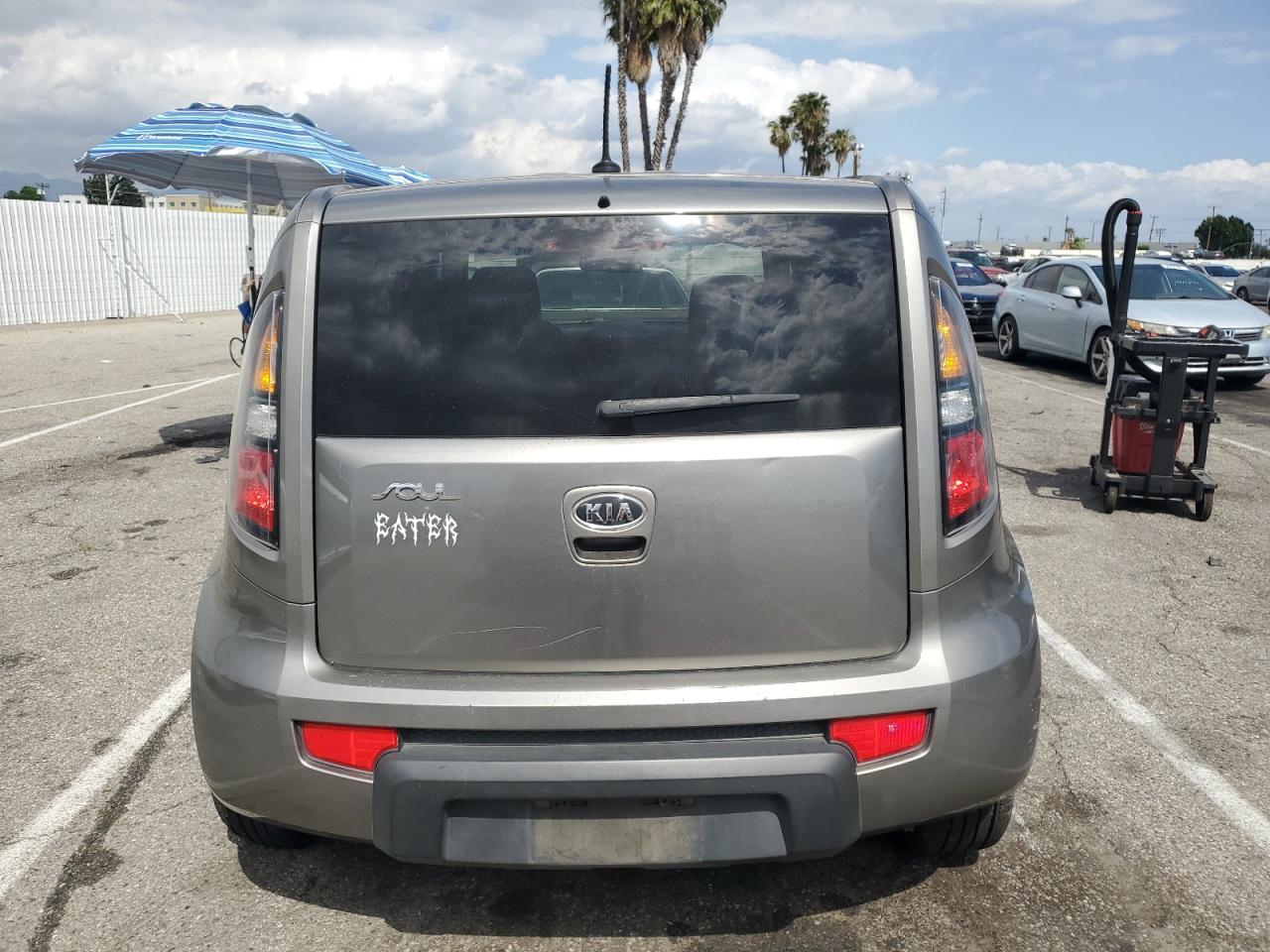 2011 Kia Soul + VIN: KNDJT2A22B7330871 Lot: 56785505