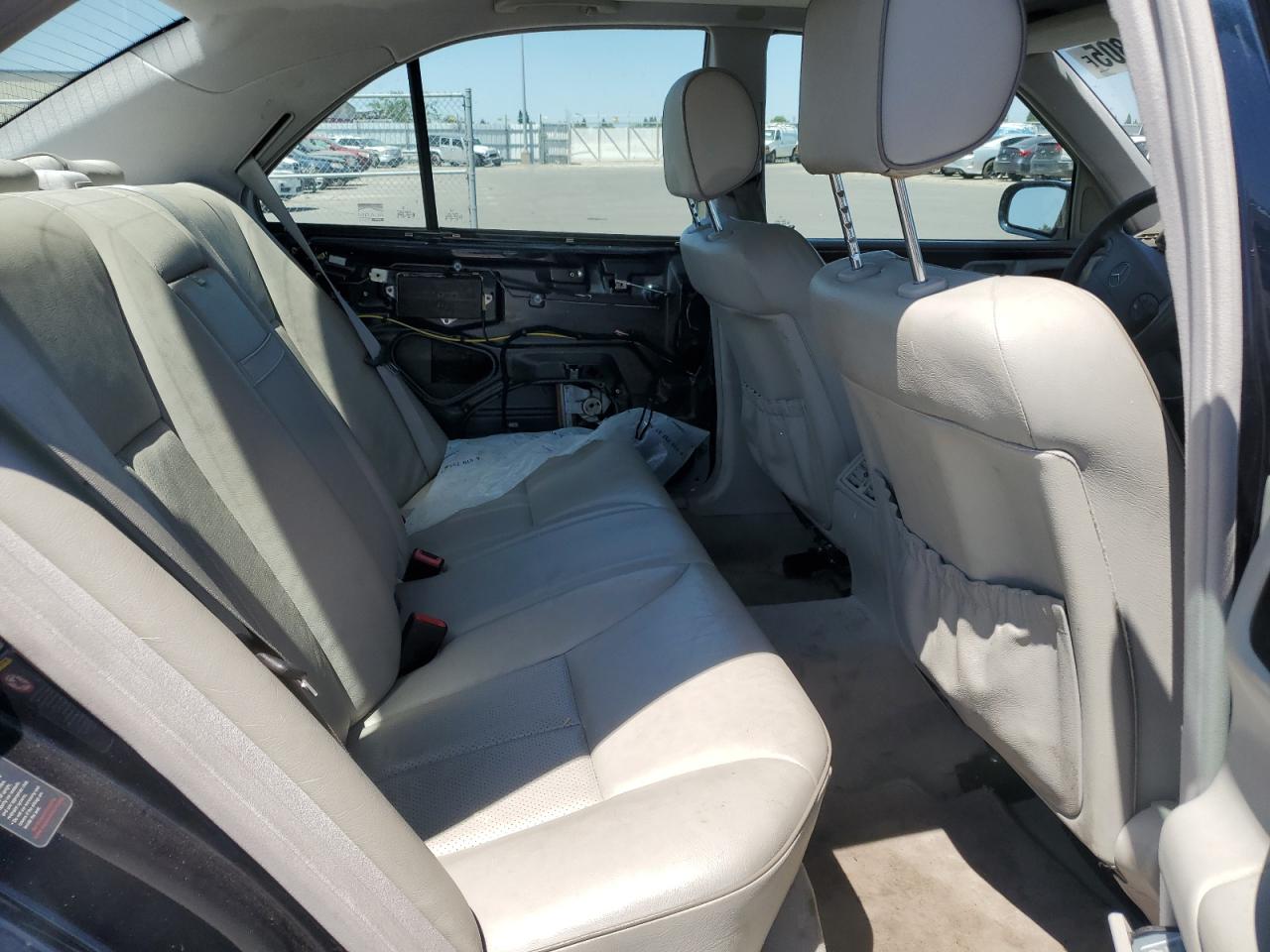 2001 Mercedes-Benz E 320 VIN: WDBJF65J21B343548 Lot: 57724805