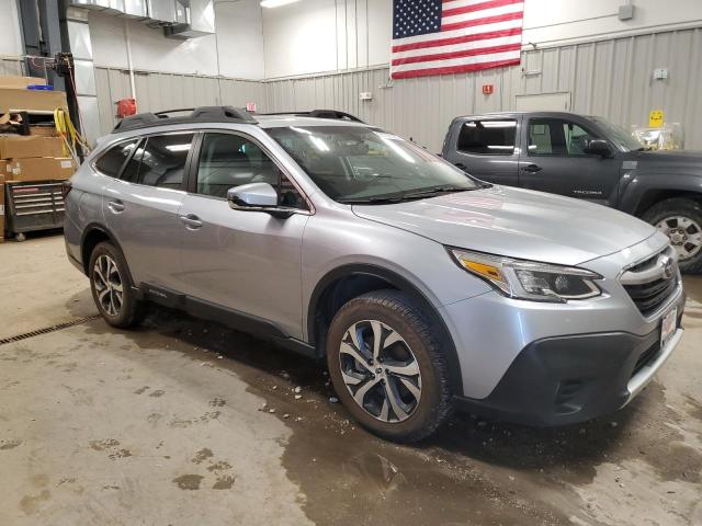  SUBARU OUTBACK 2022 Серебристый