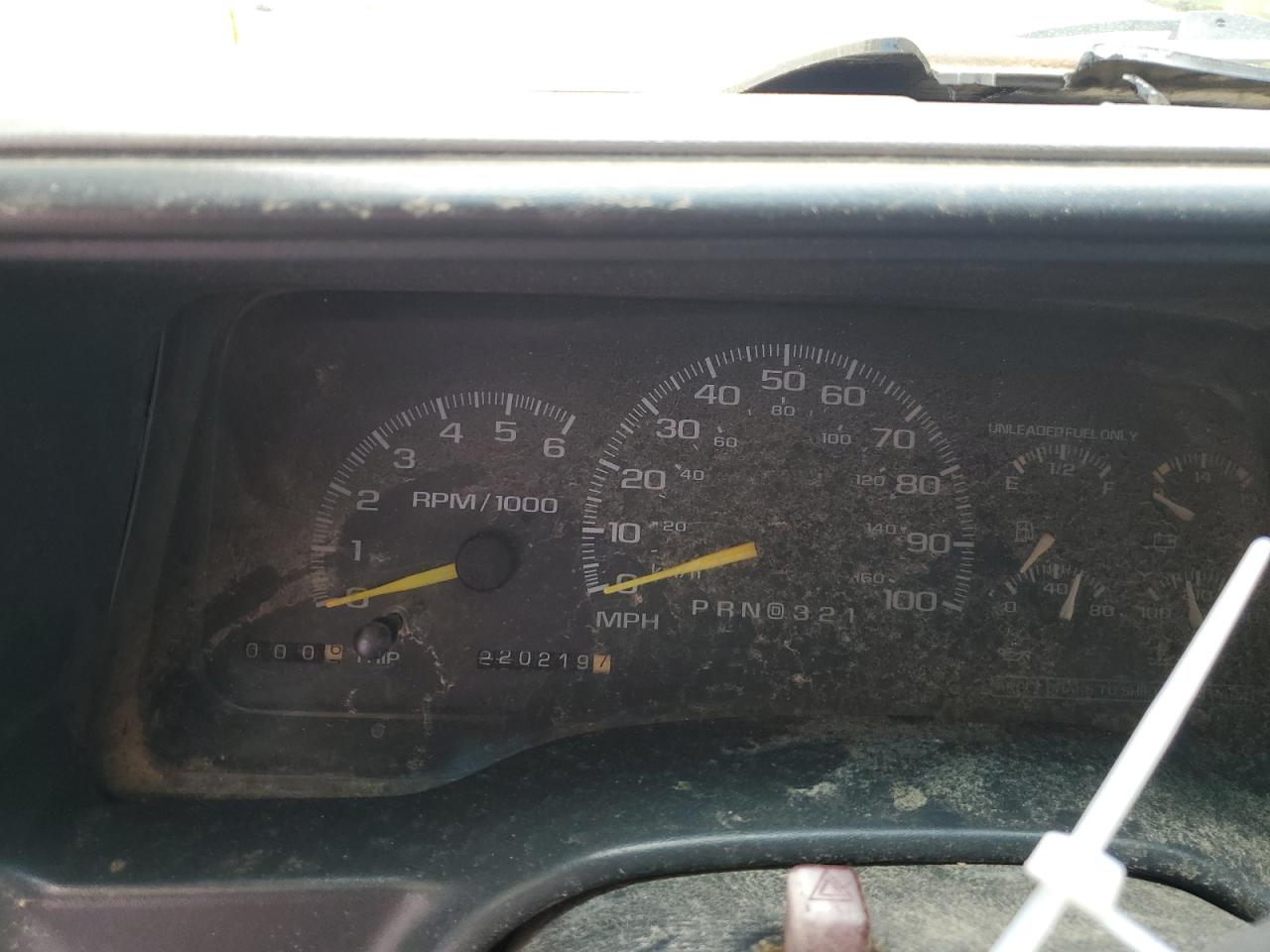 1gchk33j6yf516293 1GCHK33J6YF516293 2000 Chevrolet Gmt-400 K3500