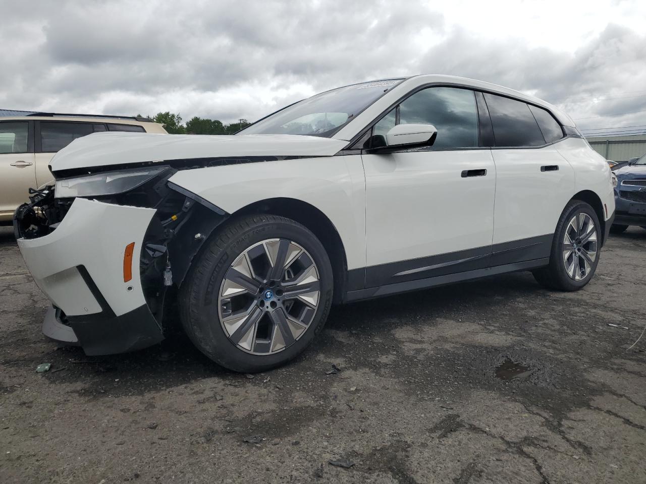 2024 Bmw Ix Xdrive50 na sprzedaż w Pennsburg, PA - Front End