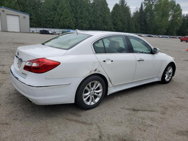 Sedans HYUNDAI GENESIS 2013 Biały