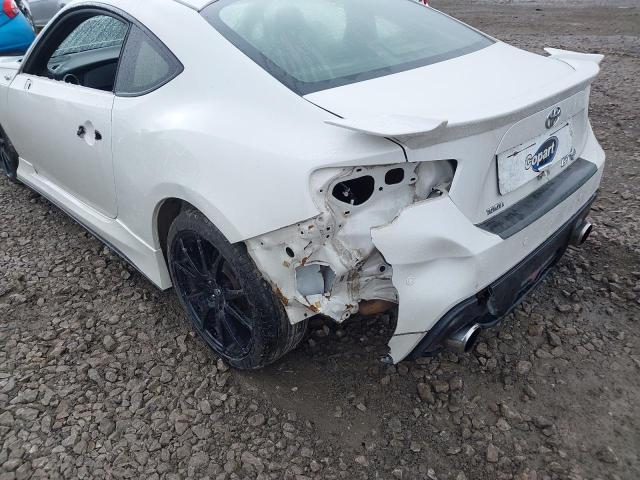 2016 TOYOTA GT86 AERO