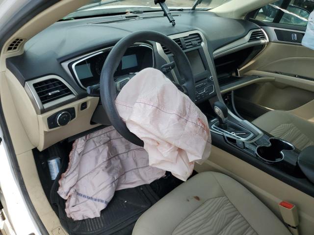  FORD FUSION 2016 Белы
