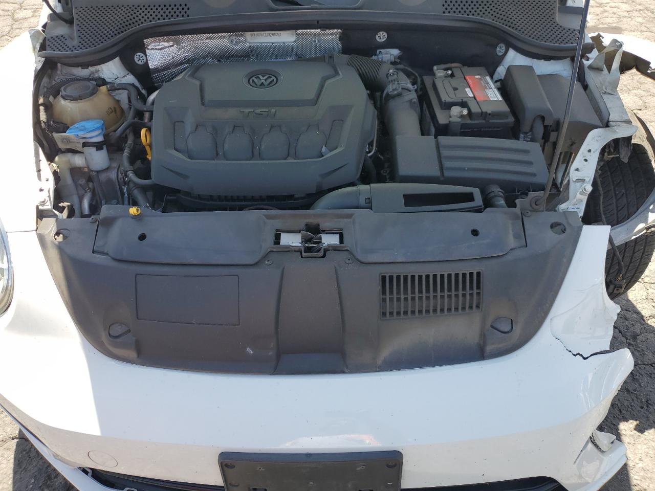 2018 Volkswagen Beetle Se VIN: 3VWJD7ATXJM708052 Lot: 57517455