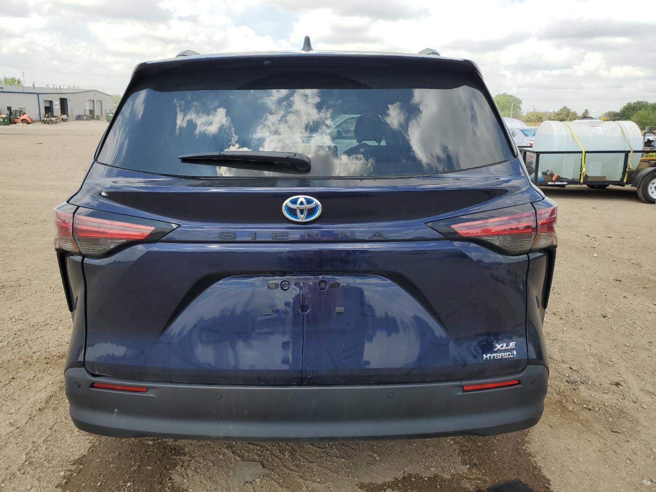 2022 Toyota Sienna Xle VIN: 5TDJRKEC3NS128049 Lot: 57020625
