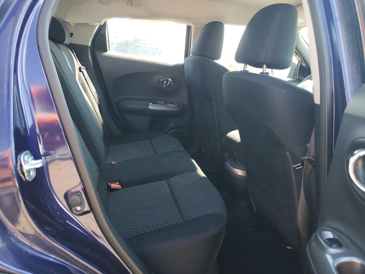 2016 Nissan Juke S VIN: JN8AF5MRXGT605827 Lot: 56575595