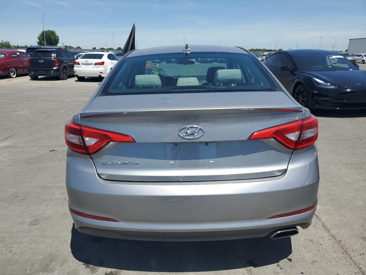 2017 Hyundai Sonata Se VIN: 5NPE24AF9HH477549 Lot: 57172315