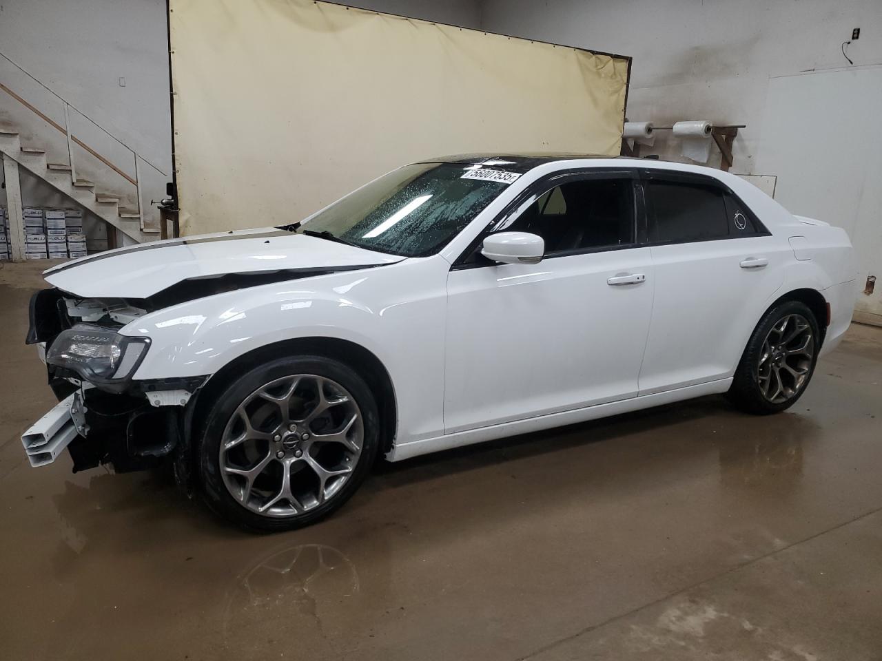 2016 Chrysler 300 S zu verkaufen in Davison, MI - Front End