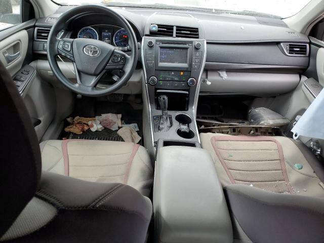 Седани TOYOTA CAMRY 2017 Сріблястий