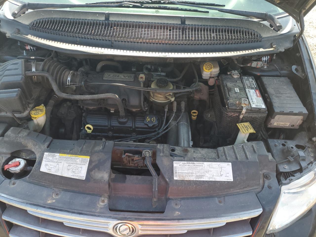 2005 Chrysler Town & Country Limited VIN: 2C8GP64L45R238205 Lot: 56518215