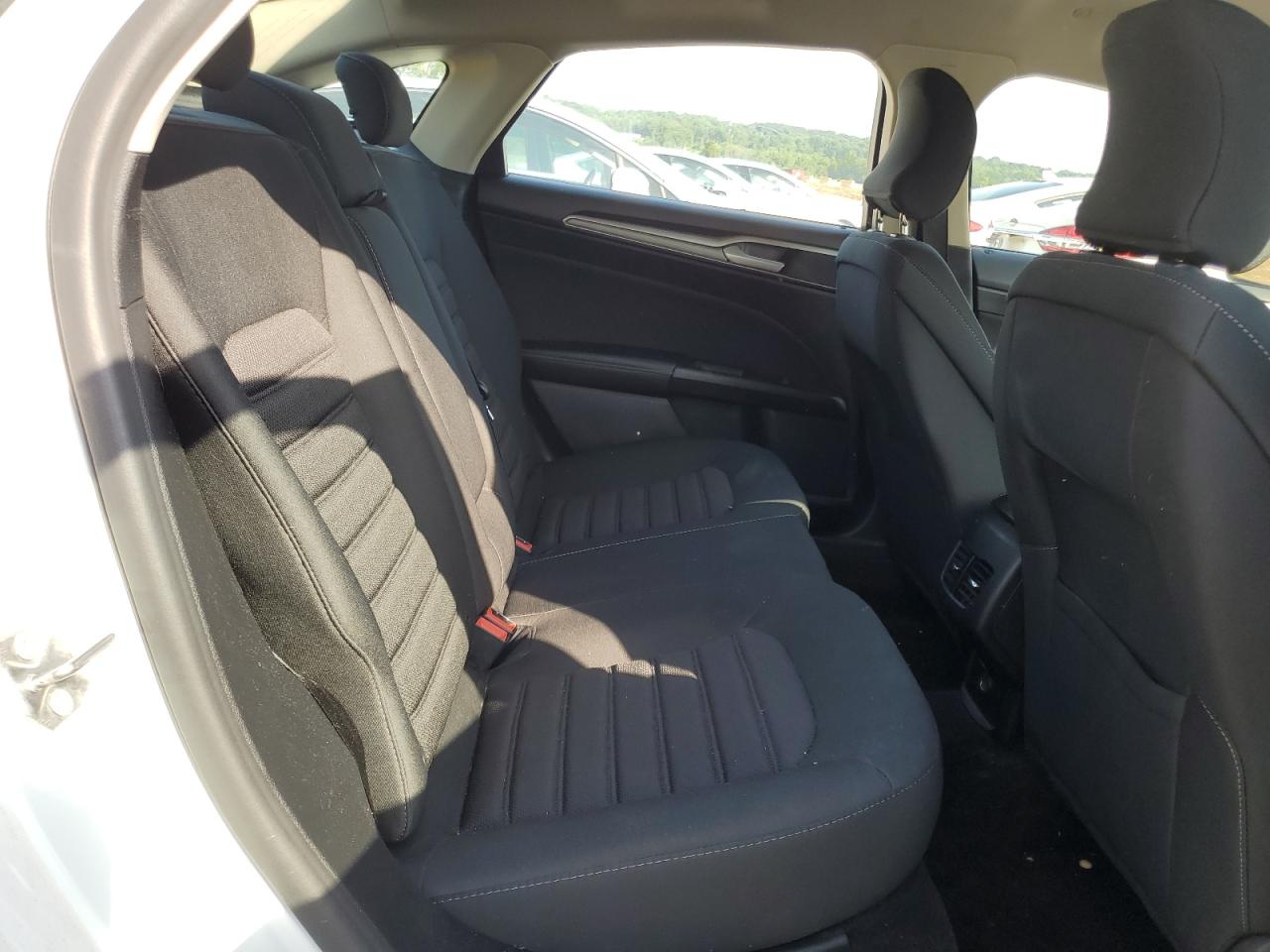 2019 Ford Fusion Se VIN: 3FA6P0LU5KR124908 Lot: 54028635