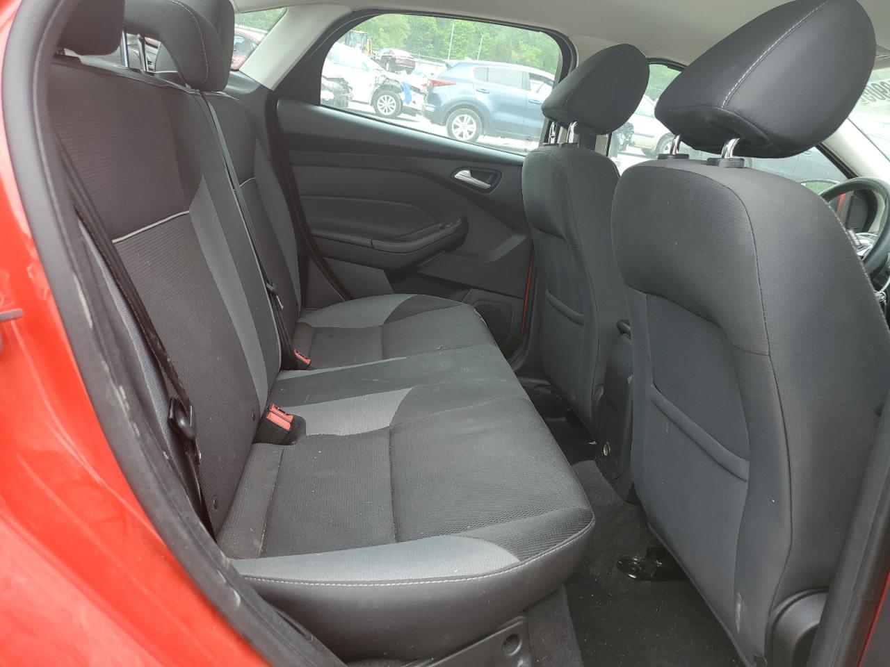 2014 Ford Focus Se VIN: 1FADP3F25EL379869 Lot: 57448905