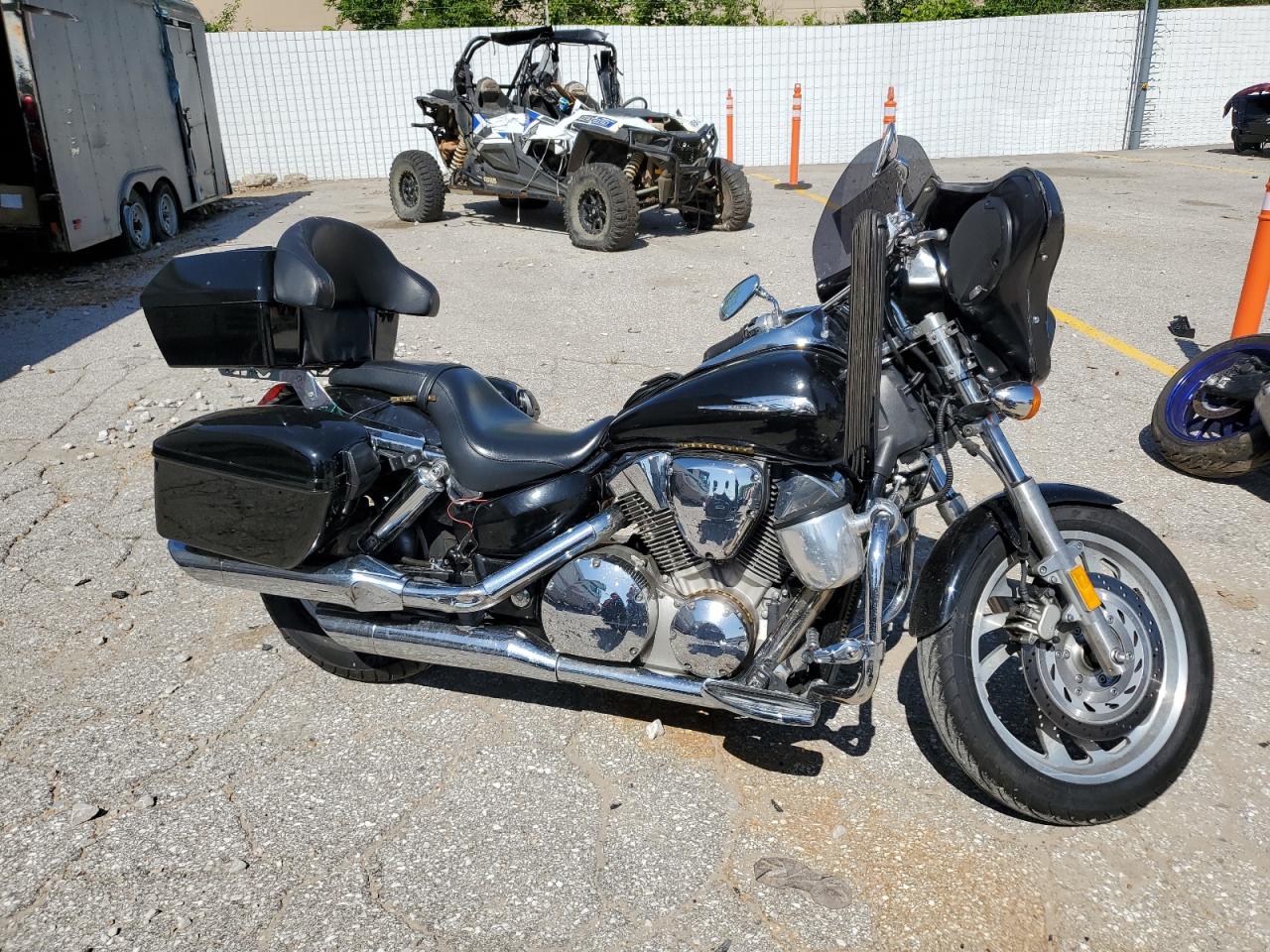2007 Honda Vtx1300 C na sprzedaż w Bridgeton, MO - Front End