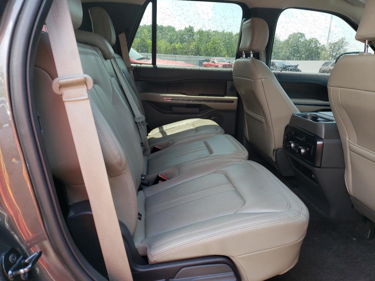 2018 Ford Expedition Limited VIN: 1FMJU2AT5JEA00427 Lot: 55670205