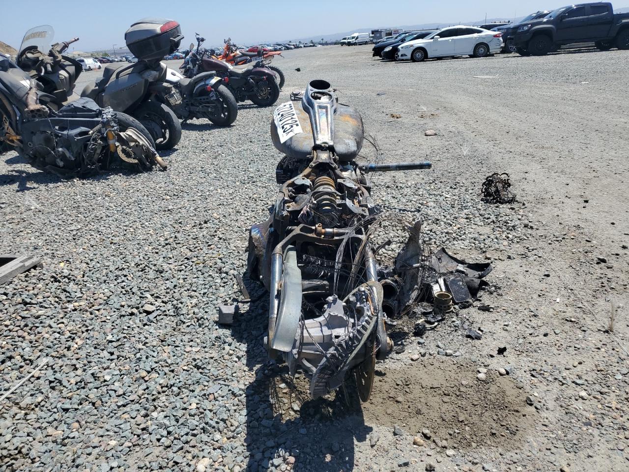 HARLEY-DAVIDSON FXLR LOW R 2018 VIN 1HD1YNJ35JC040110 photo 4