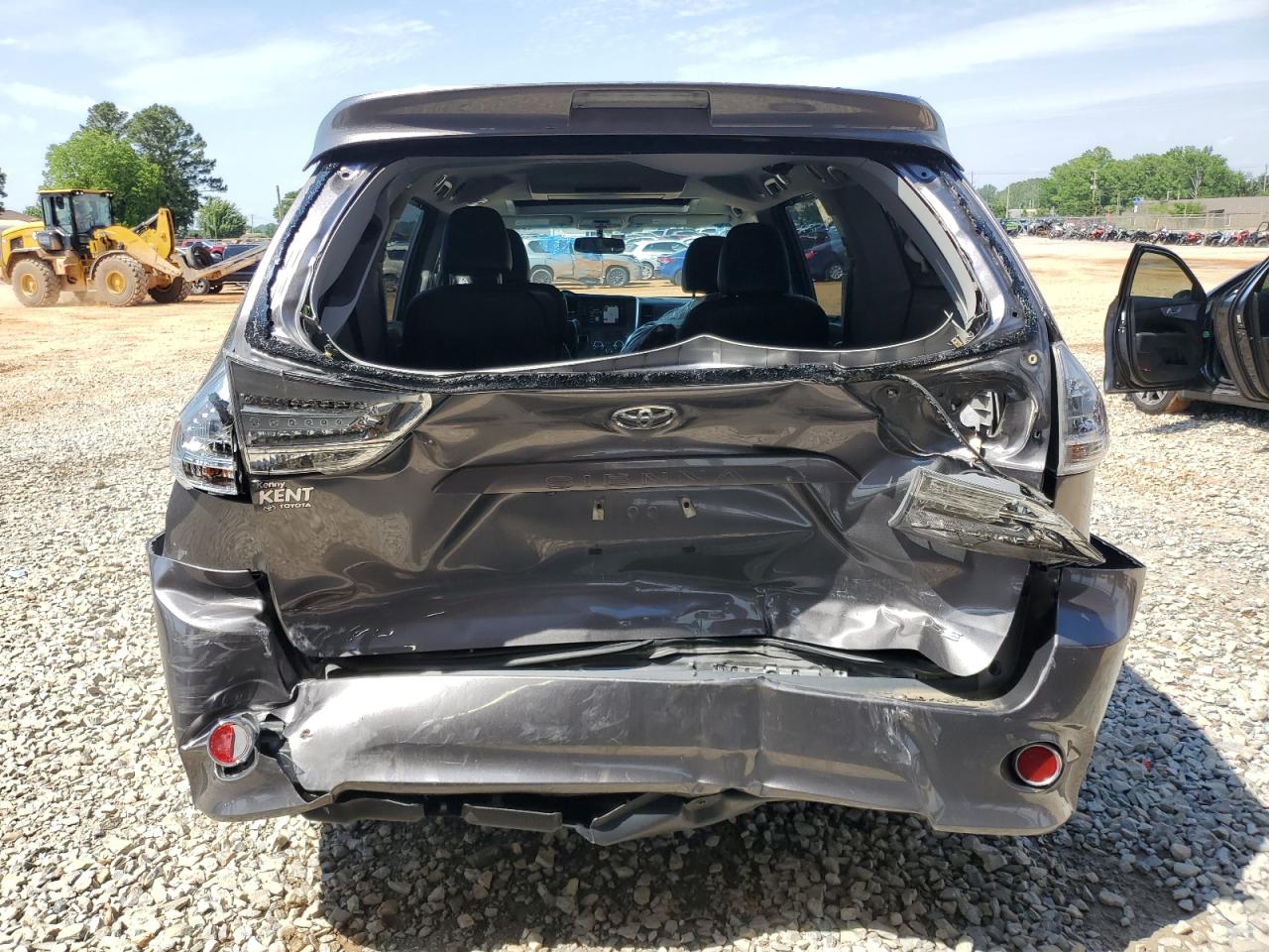 2017 Toyota Sienna Se VIN: 5TDXZ3DC4HS888691 Lot: 57054945