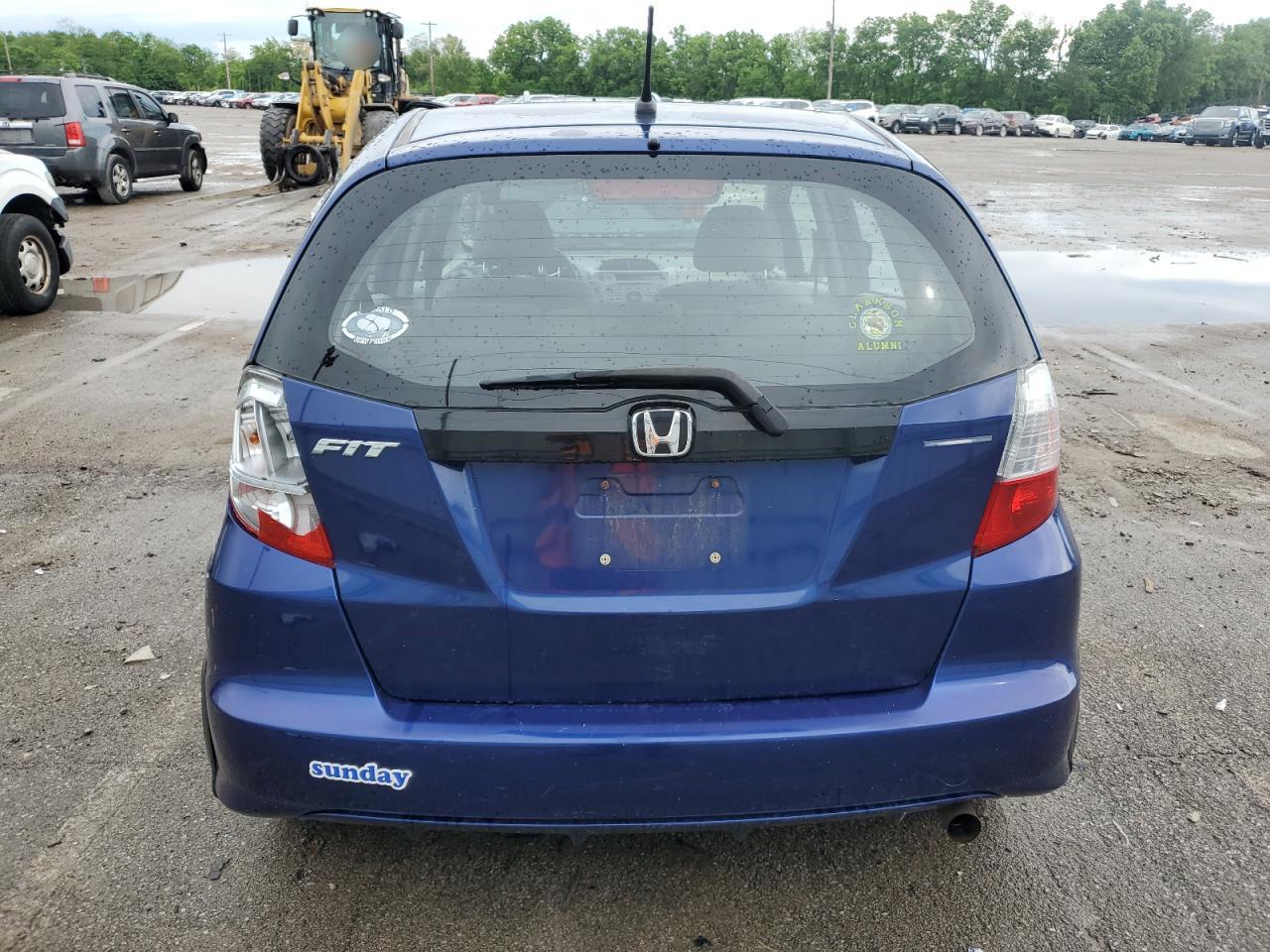2011 Honda Fit VIN: JHMGE8H32BC020909 Lot: 56850085