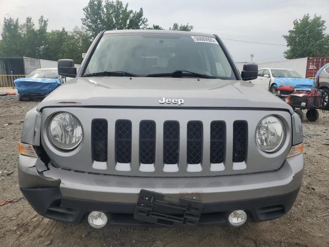  JEEP PATRIOT 2017 Srebrny