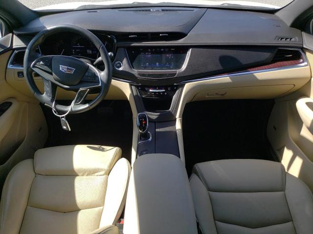  CADILLAC XT5 2017 White