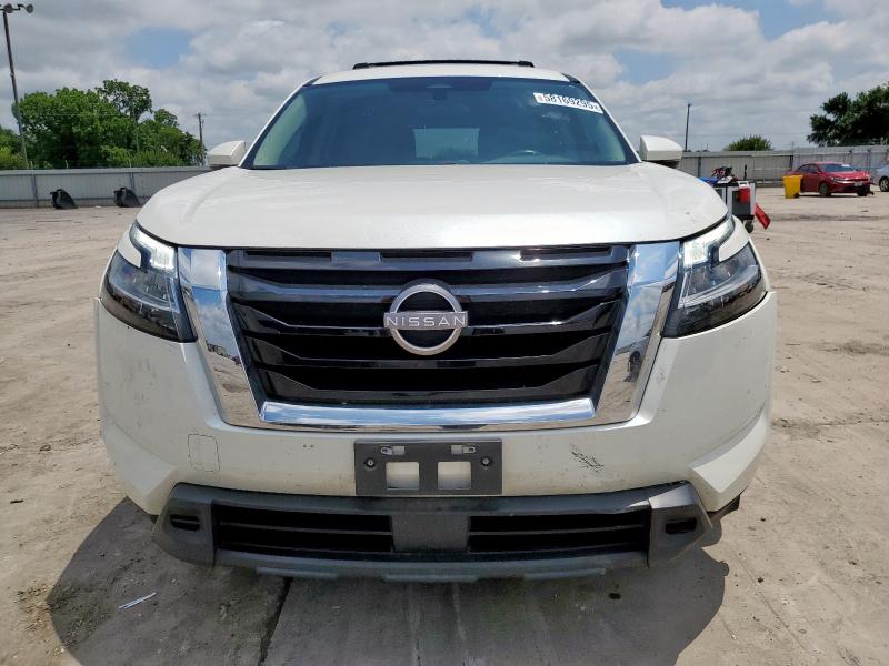  NISSAN PATHFINDER 2022 Белы
