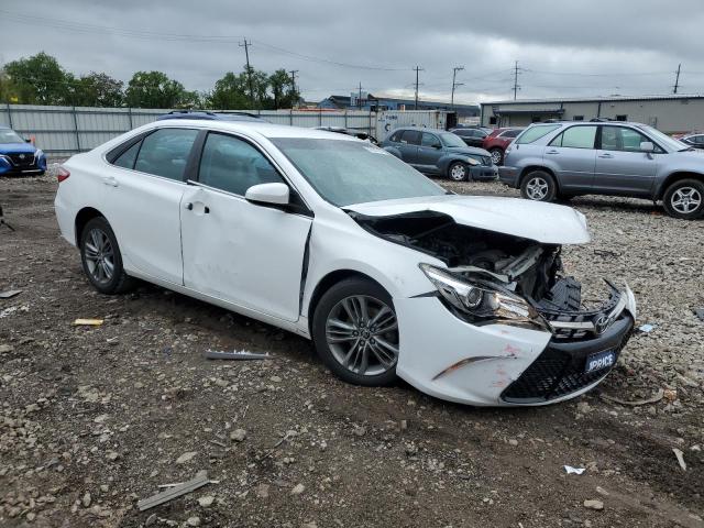  TOYOTA CAMRY 2016 Белы