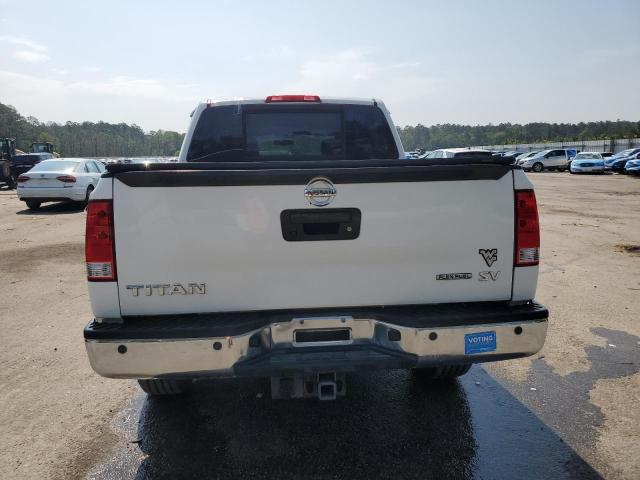  NISSAN TITAN 2015 Biały
