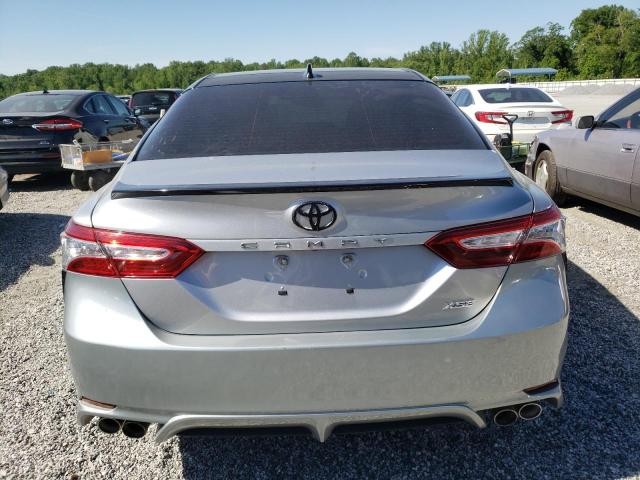 TOYOTA CAMRY 2020 Серебристый