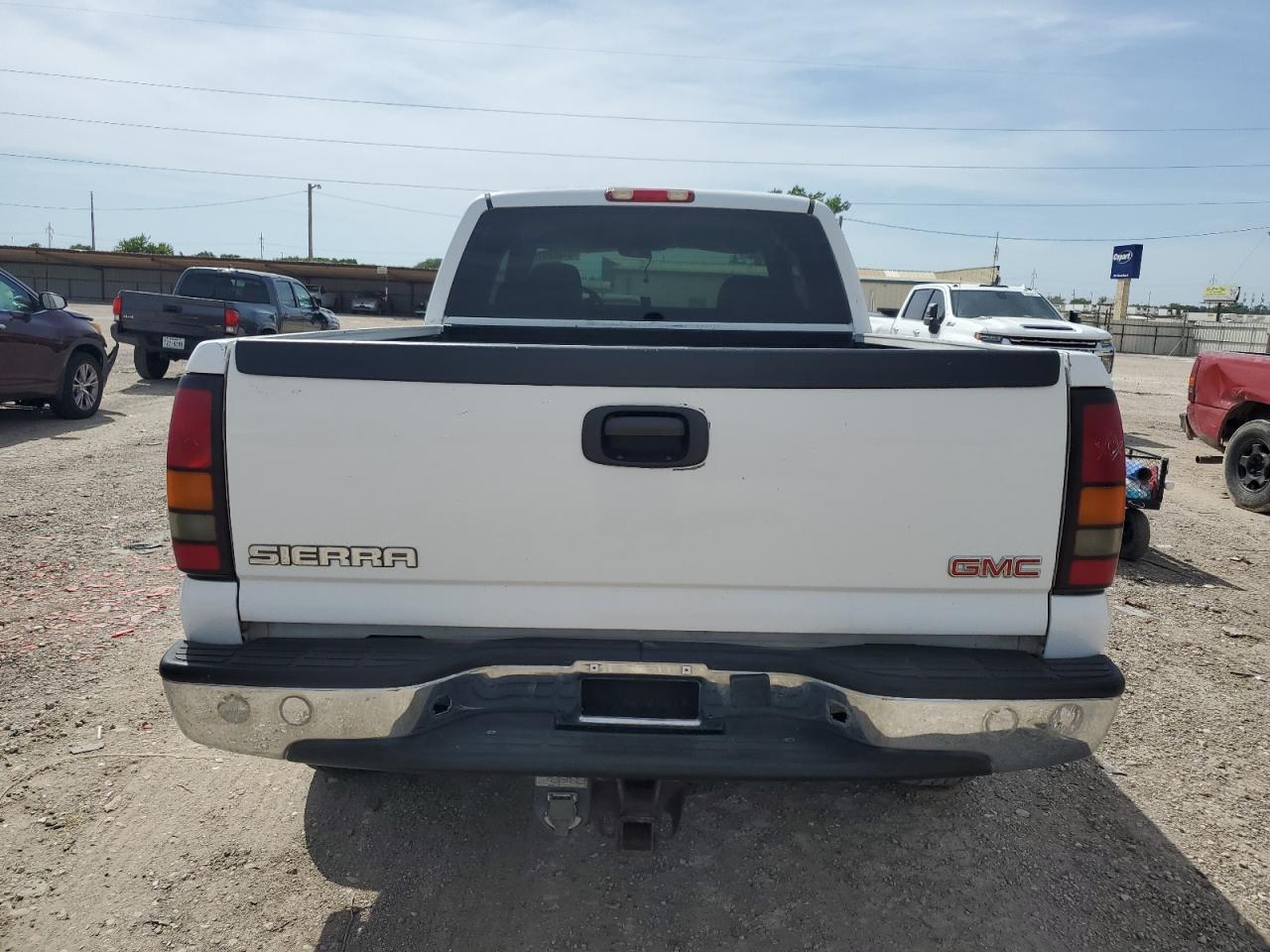 2004 GMC New Sierra K1500 VIN: 1GTEK19T94E262501 Lot: 57062015