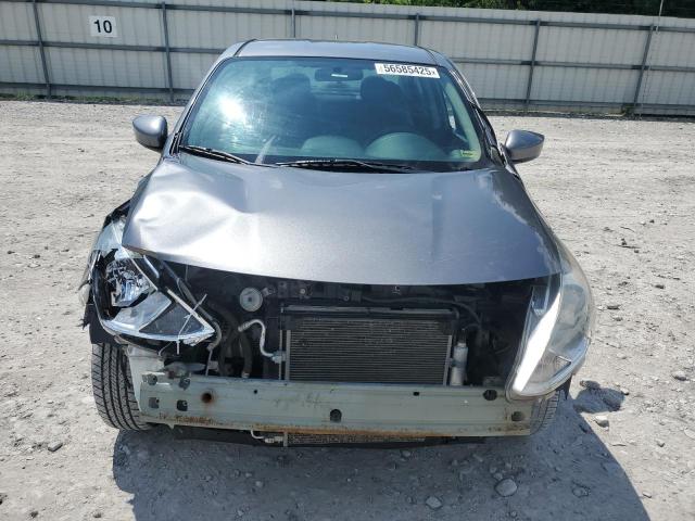  NISSAN VERSA 2017 Серый