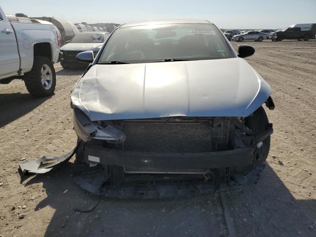  HYUNDAI ELANTRA 2019 Srebrny