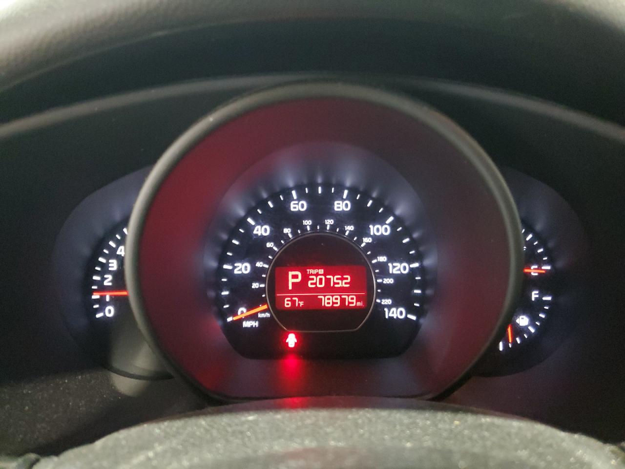 KIA SOUL 2017 VIN KNDJN2A29H7440514 zdjęcie 9