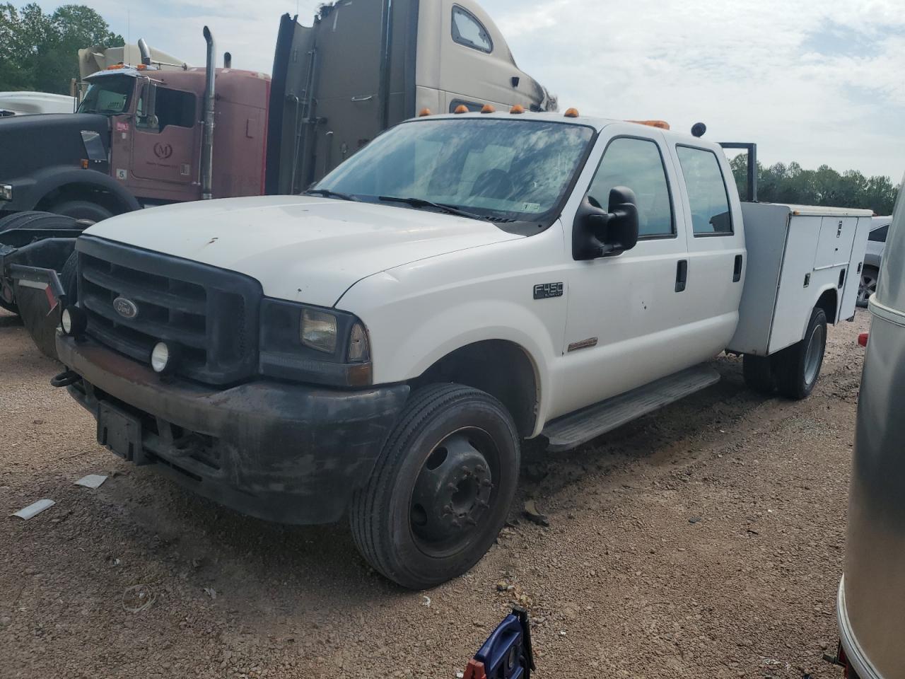 2004 Ford F450 Super Duty for Sale in Charles City, VA - Front End