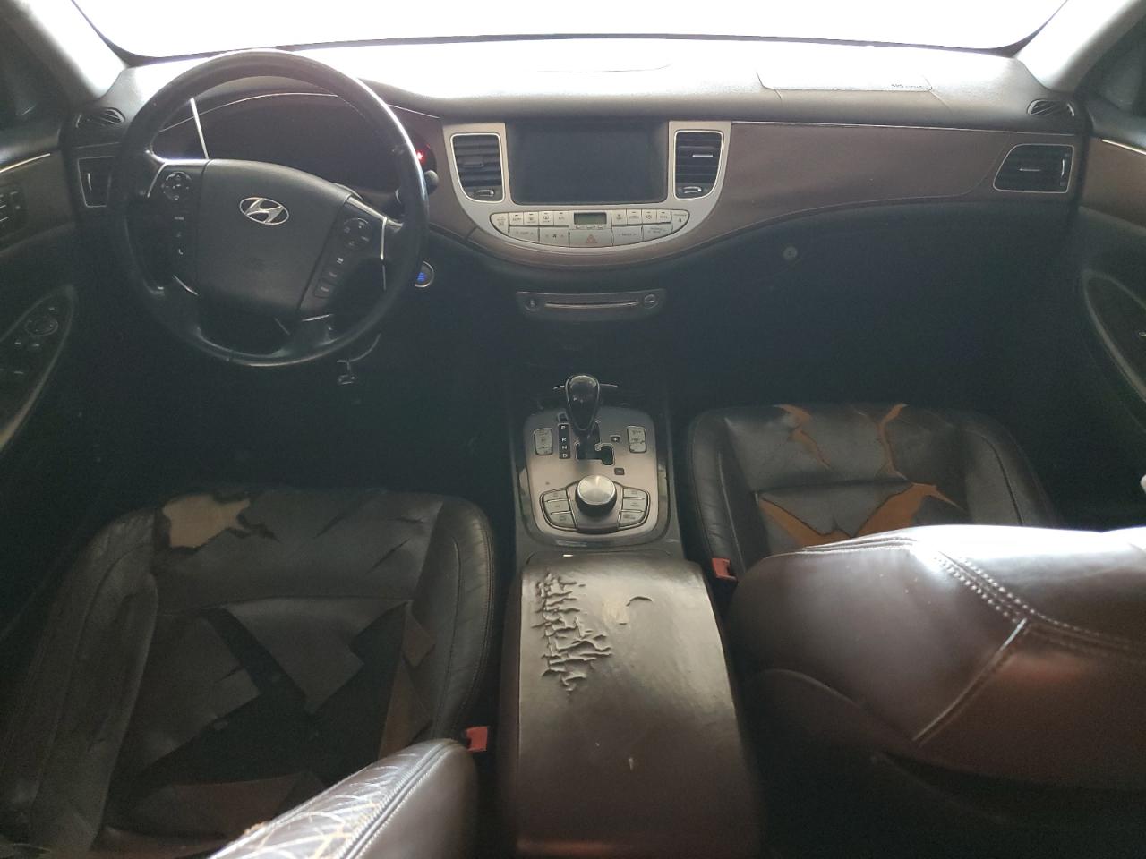 2012 Hyundai Genesis 3.8L VIN: KMHGC4DD6CU180250 Lot: 57132905