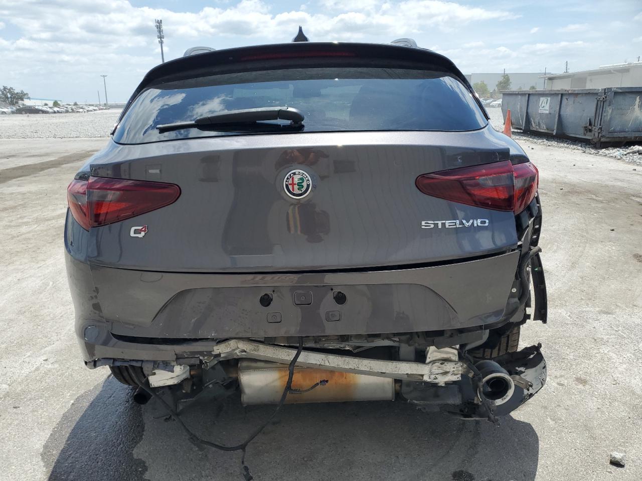 2018 Alfa Romeo Stelvio Ti Sport VIN: ZASFAKNN8J7B86006 Lot: 55559705